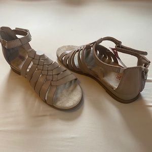 Wear. Ever. Nude Gladiator Zipper Back San…